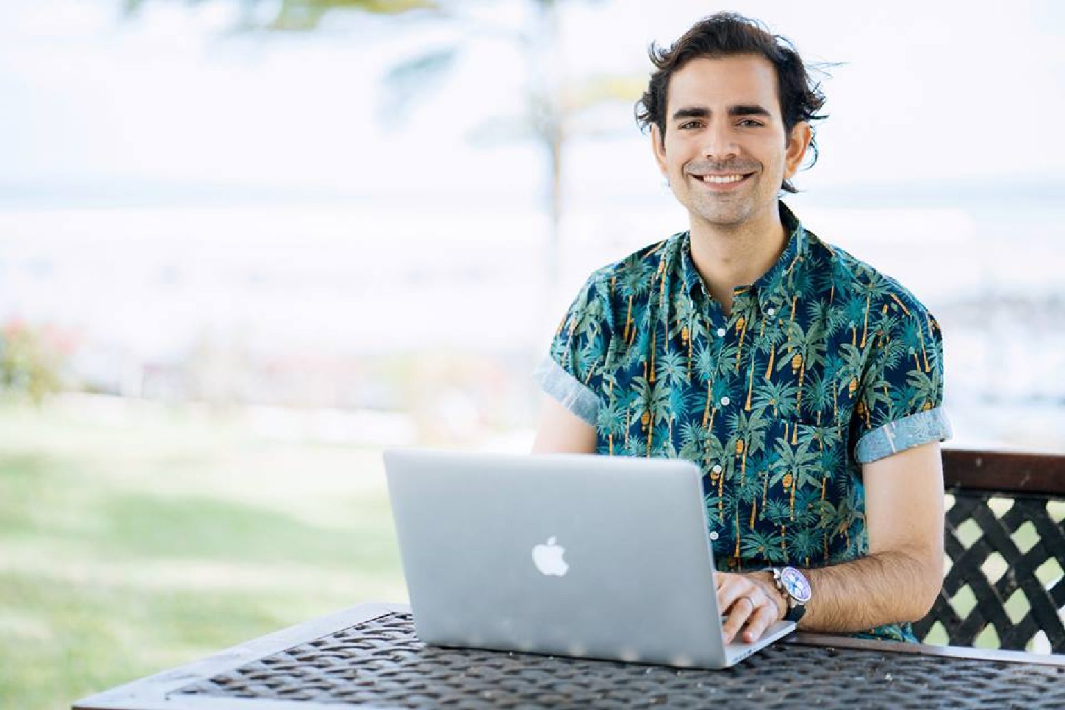 Alexandre Roth (Biz Club): Son Parcours et Notre Avis sur Ses Formations